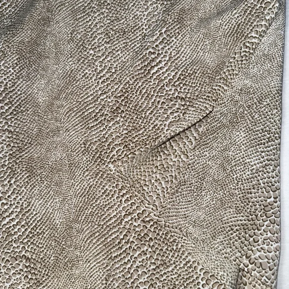 Maggie Barnes Buttoned Down Tunic Top Animal Print Size 32W Casual Brown/White - Picture 6 of 9